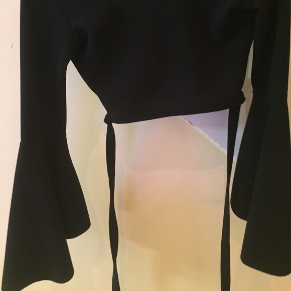 **SOLD**Wrap Top with Ties Around Waist - Picture 10 of 11